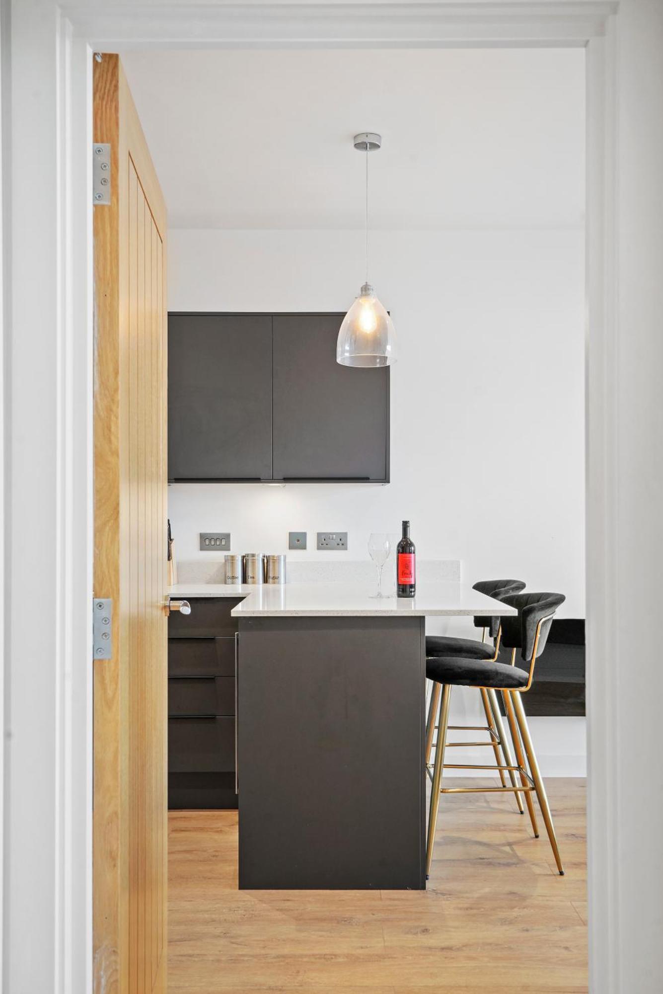 Retreat: Seaside Bliss In Ramsgate Apartment Exterior photo